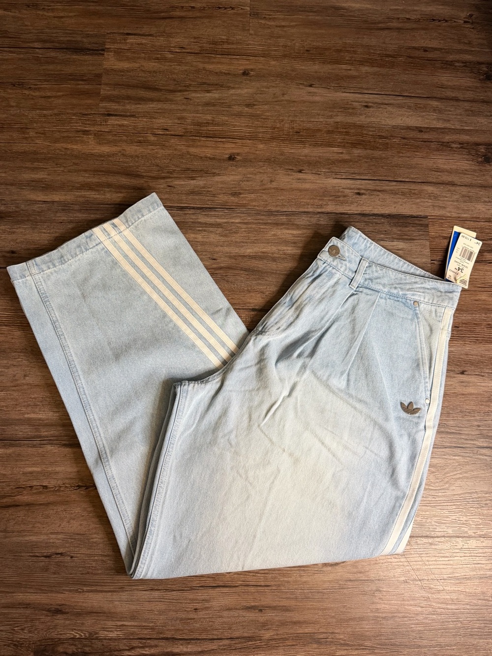 Adidas Originals Light Wash Denim Wide Leg Jeans $110 NWT Men’s Size 34